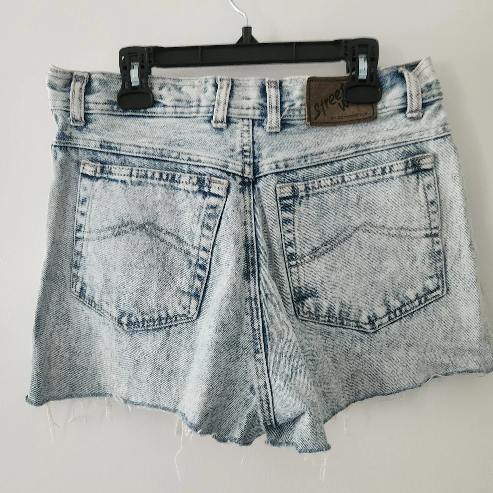Street Wise By Expressions Acid Wash Jean Shorts Sz 31